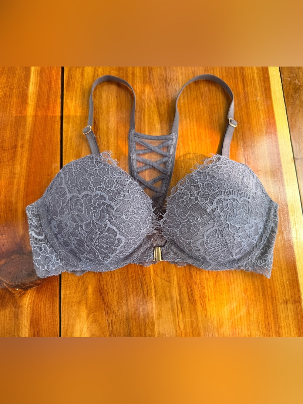 Victoria's Secret Lace Push-Up Bra in Gray with Strappy Back 32B NWT